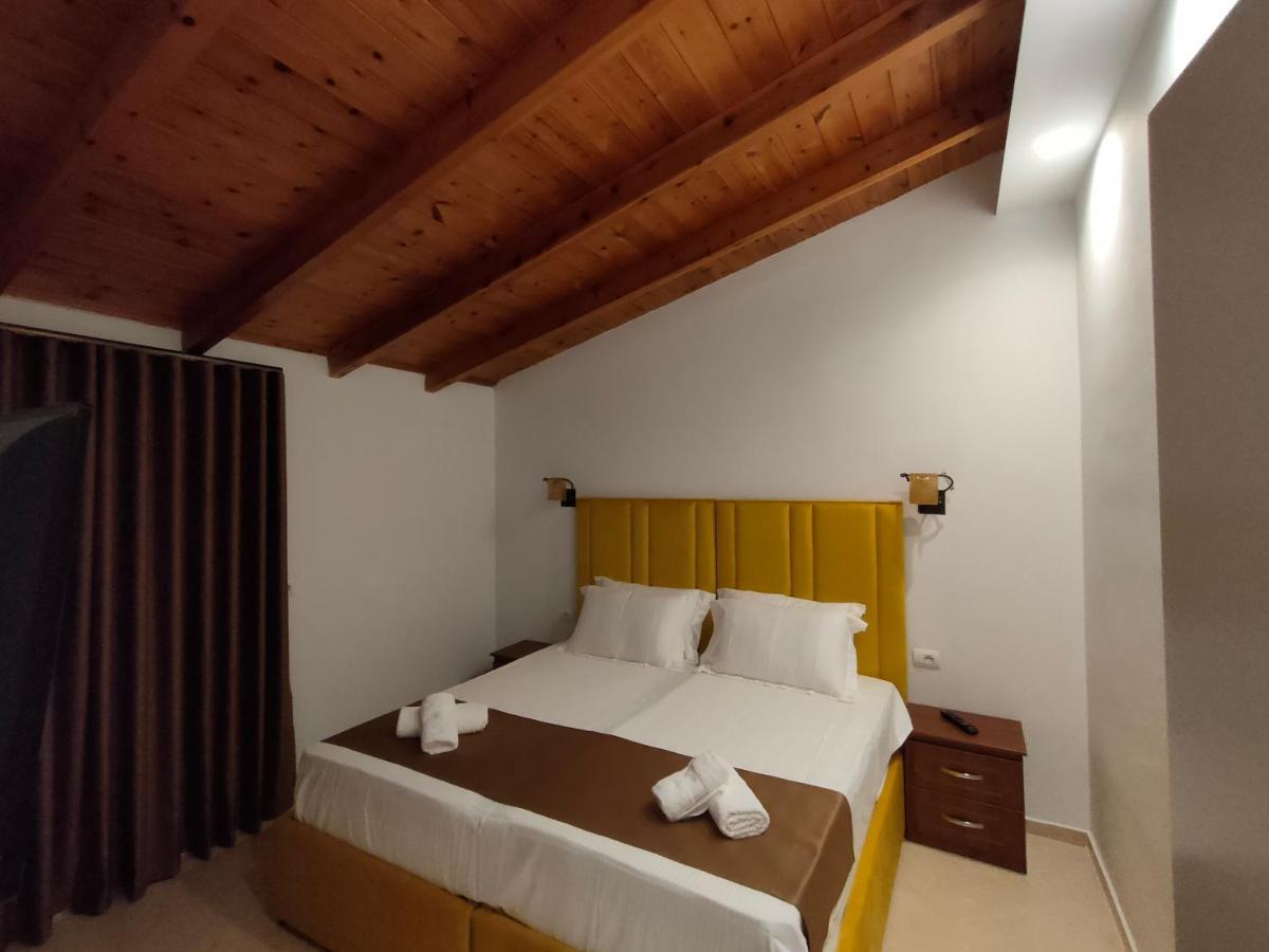 Vila Bello Ksamil Luaran gambar