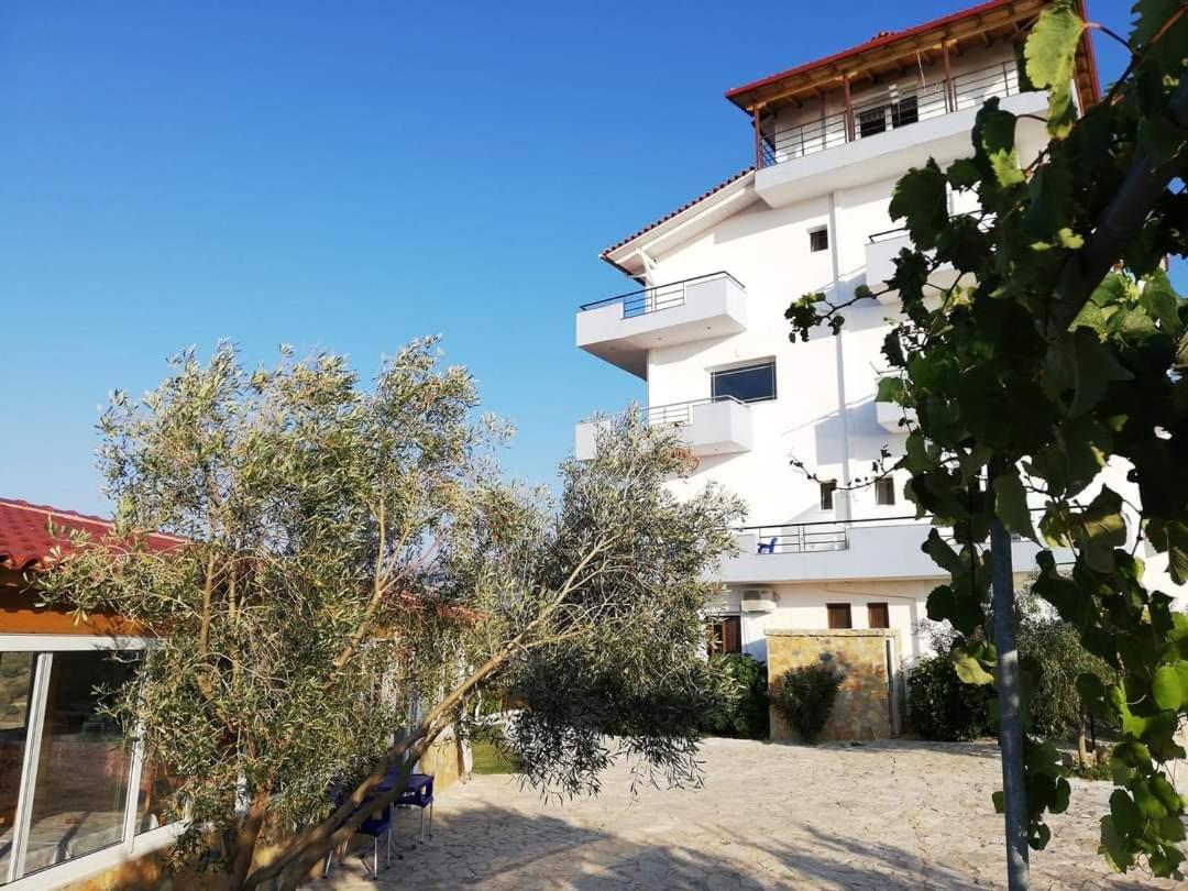 Vila Bello Ksamil Luaran gambar